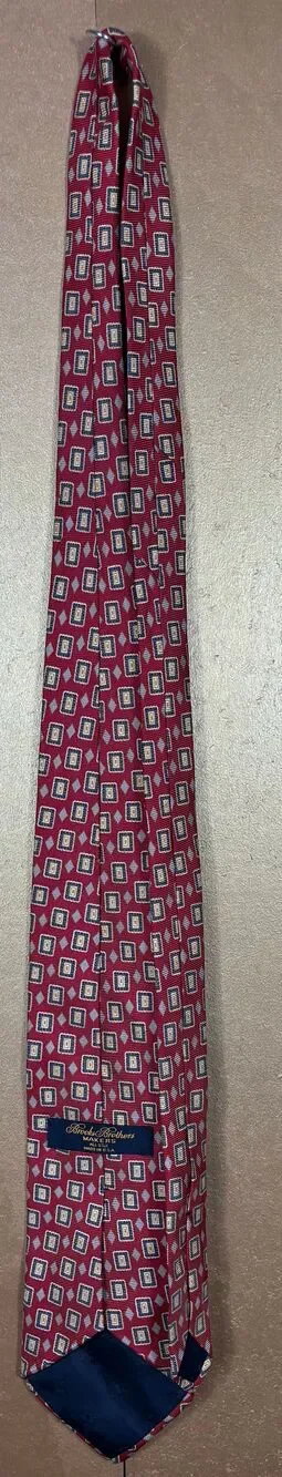 Brooks Brothers tie